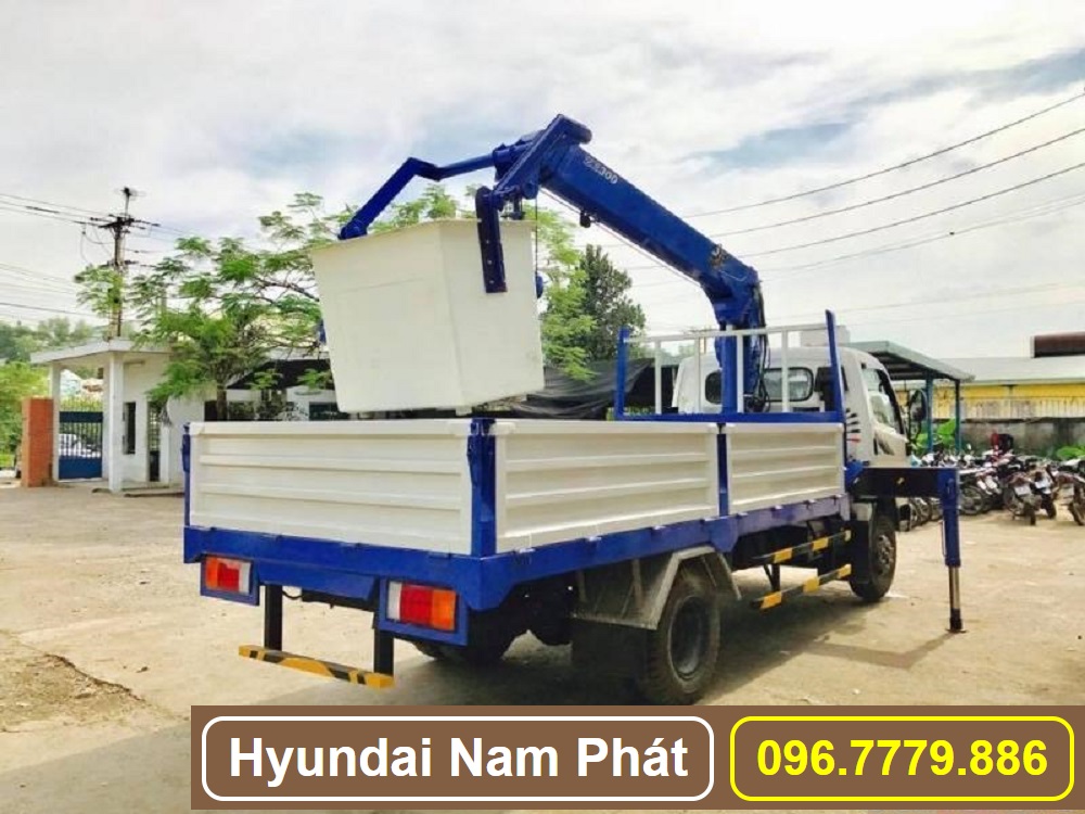 xe hd99 gắn cẩu 3 tấn tadano